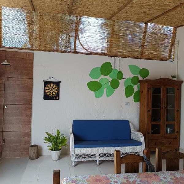 Casinha de Barê, A Praia fica logo a Frente 50m