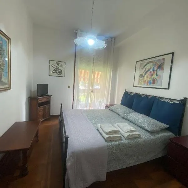 Appartamento pineta, hotel em Viareggio