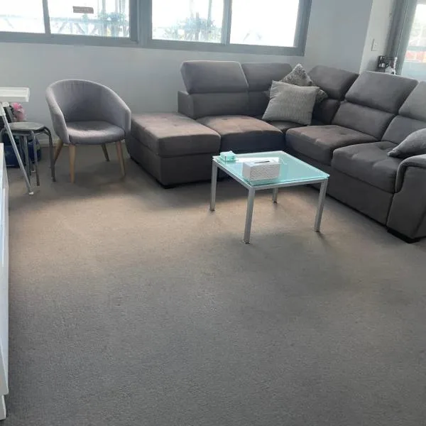 Ocean view 2 Bedroom apartment, hotel in Sydney