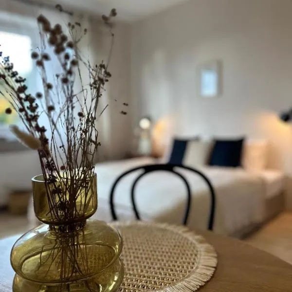 Viesnīca APARTAMENTY LAVENDERIA z widokiem na Górę Parkową, blisko centrum, spokojna okolica pilsētā Kudovazdroja