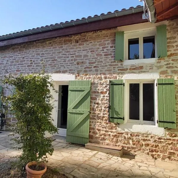 Le gîte Et puits c'est tout, hotel in Préty