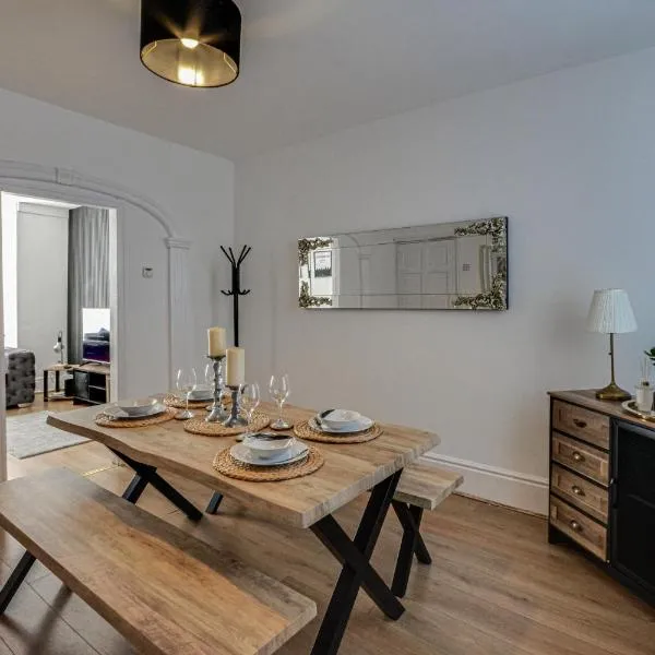 Stay With Alexandra 2 Free Parking - high speed Free Wifi close to stadiums, hotel v destinaci Liverpool