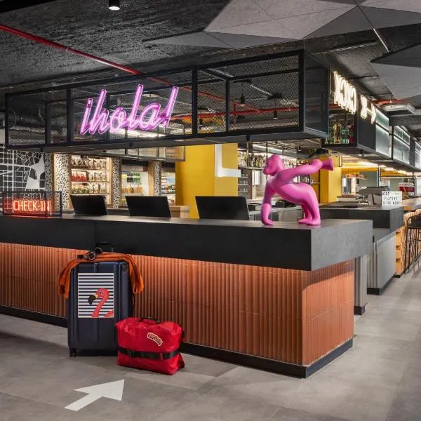 Moxy Barcelona, отель в Барселоне