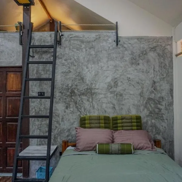Behind The Temple Island Eco-Bungalow 15min Walk To Hin Kong Beach, hotel in Ko Phangan