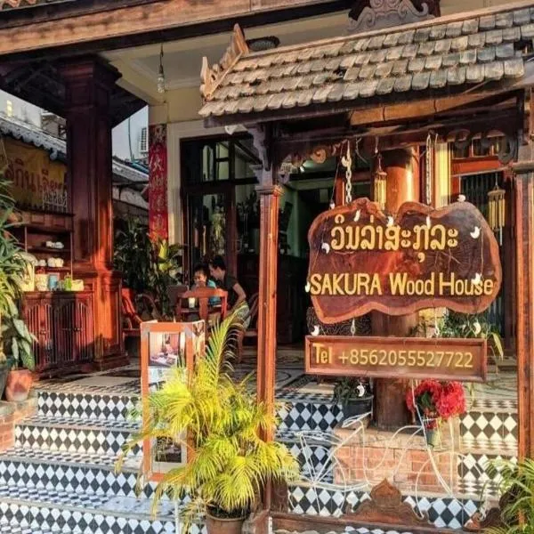 Sakura Wood House, hotel in Luang Prabang