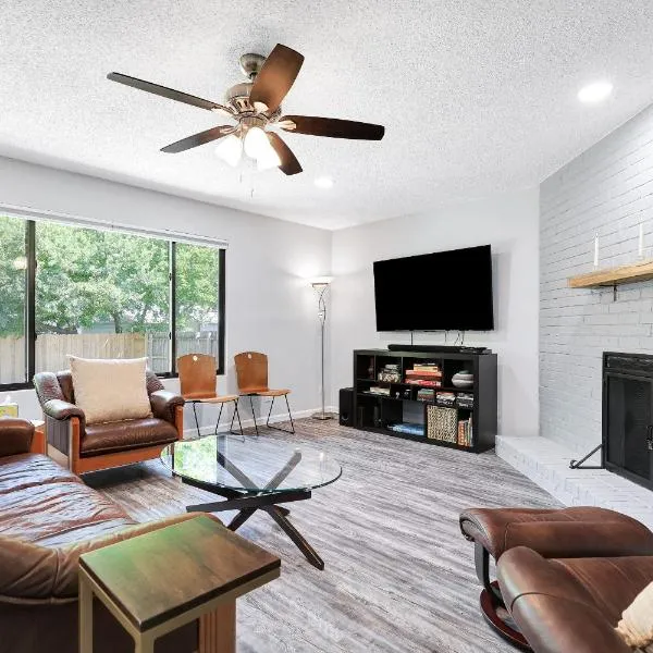 Austin Retreat Bbq Yard Office Wifi Games Pets