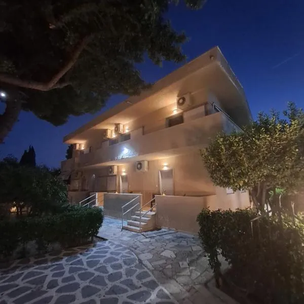 Studios Αποστόλης Selianitika, hotel v destinaci Aígio