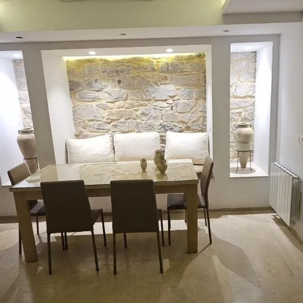 "L'Abri Côtier" Appartement 3 chambres Haut Standing Port Punique Carthage, khách sạn ở Douar ech Chott