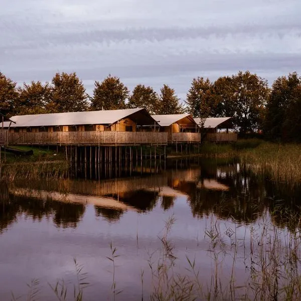 Luxe glamping tent, hotel v destinaci Bant