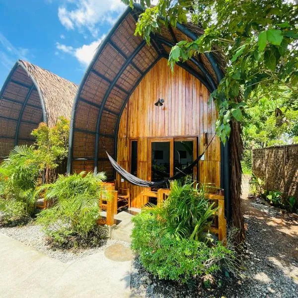 MAAYONG HOSTEL, hotel v destinaci Moalboal