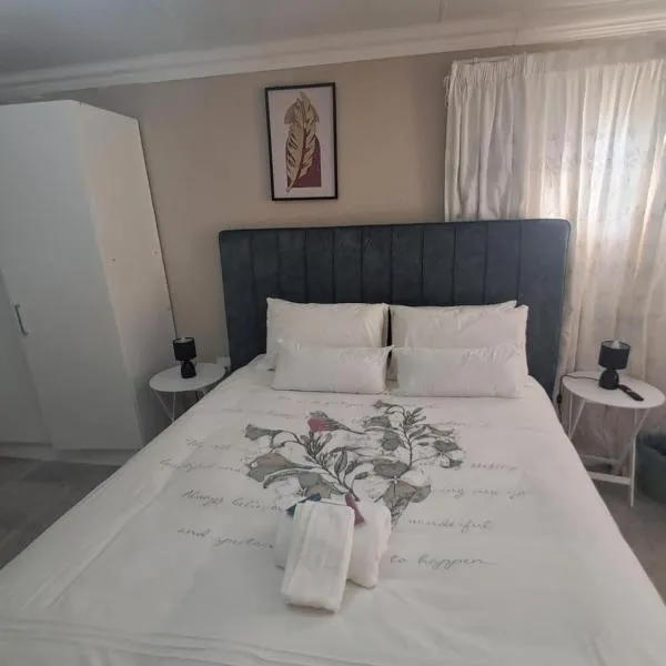 Tree Haven Guesthouse, hotel in Gqeberha