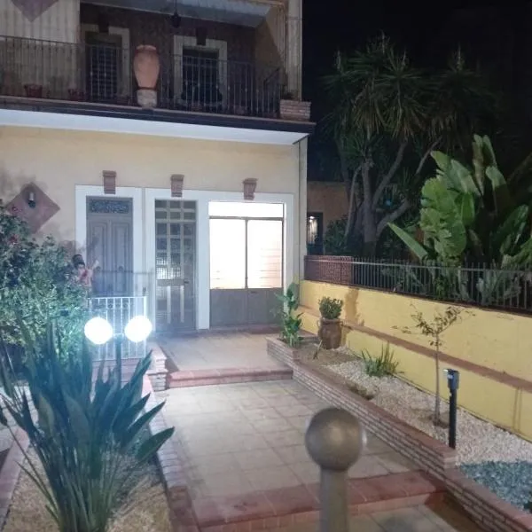 Casa vacanza ' A casa dei Nonni 2 ', hotel v destinaci Belpasso