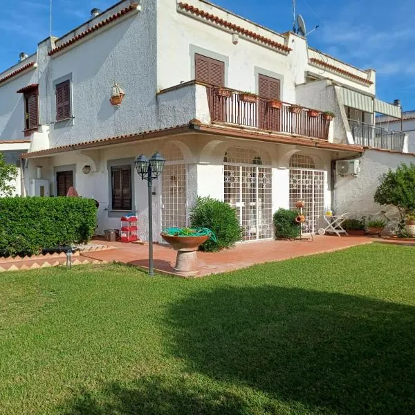 Max House, hotel in Marina di Cerveteri