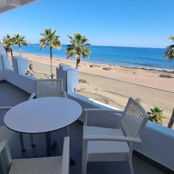 Costa Luz Beach Apartments, hotel in Puerto del Carmen