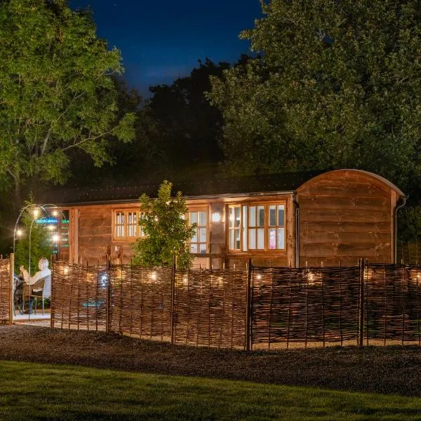 The Shepherds Retreat - Ockeridge Rural Retreats, hotel v destinaci Wichenford