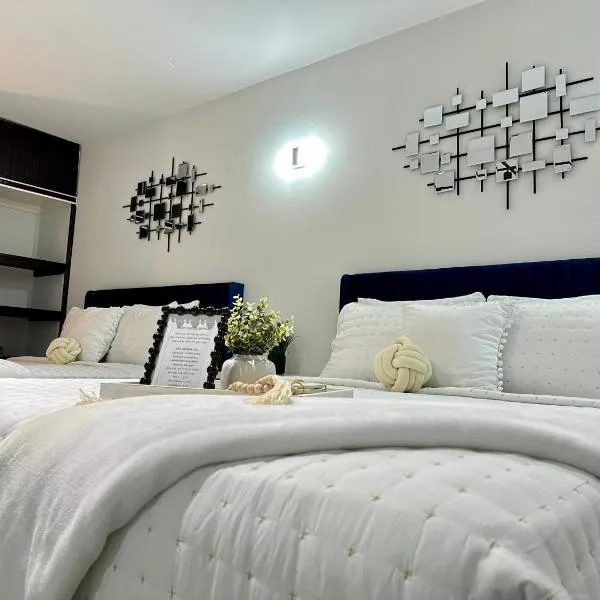 Falcon Shoreline- Airport Pickup Available - Gated-Security, hotel v destinaci Montego Bay