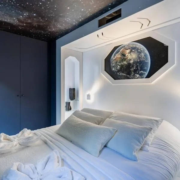 Galaxy La tête dans les étoiles, hotel in Riom