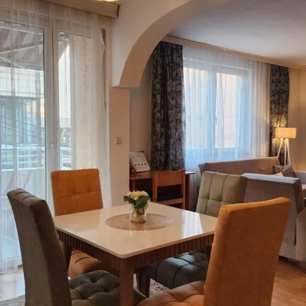 Bunkhouse & Apartments, hotel in Prishtinë