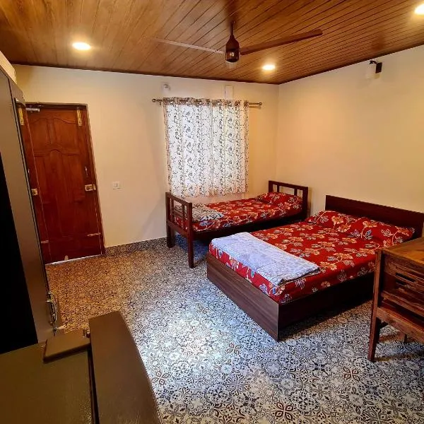 Sunny Smiles Homestay, hotel v destinaci Mangalúr