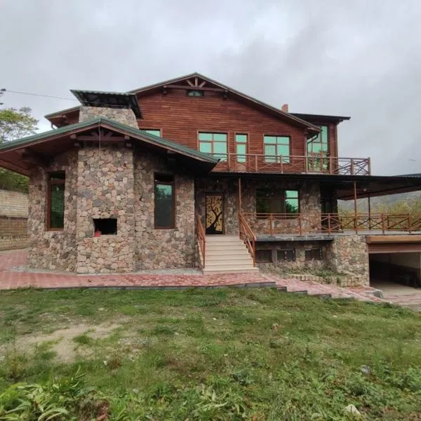 The River View Villa الحلال Halal Concept, hotel v destinaci Quba
