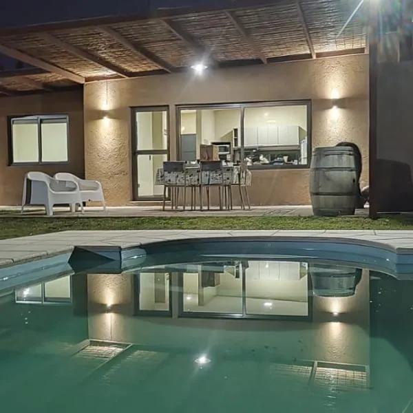 Las Casitas y Los Duplex de Chacras de Coria, hotel v destinaci Chacras de Coria