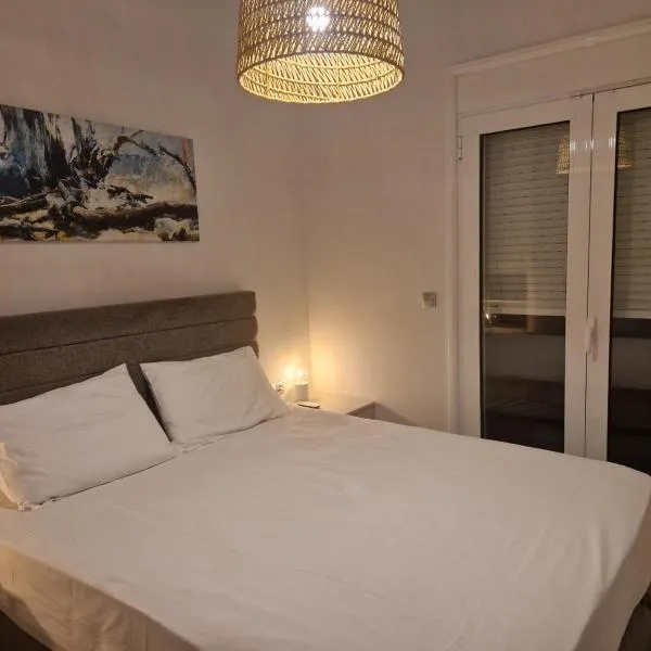 Cozy Apartment – hotel w mieście Asprovalta