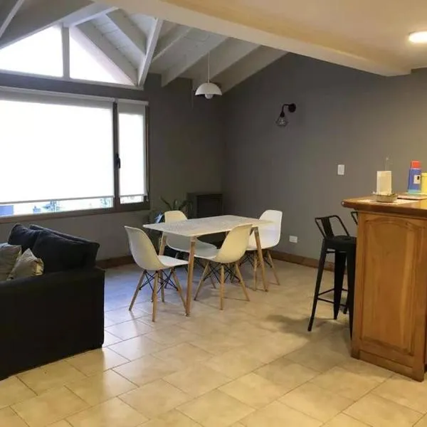 Departamento para 4 personas, hotel in Junín de los Andes