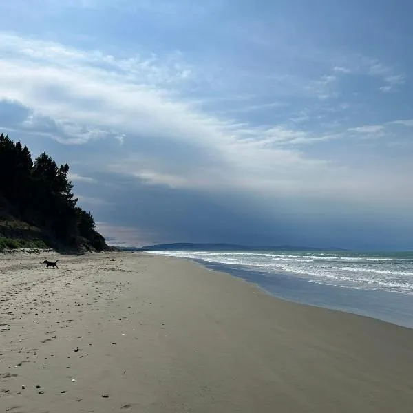 Waikuku Beach Holiday Park, hotel v destinaci Waikuku Beach