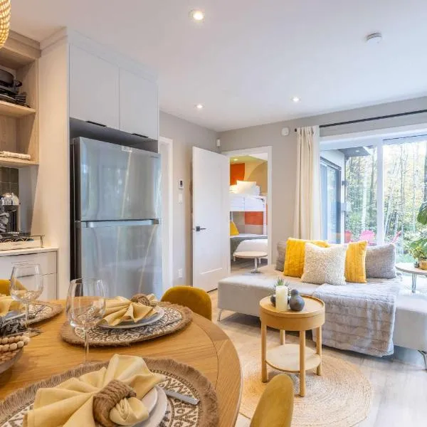 Mini chalet Ecohaven - SPA, hotel v destinácii Brownsburg