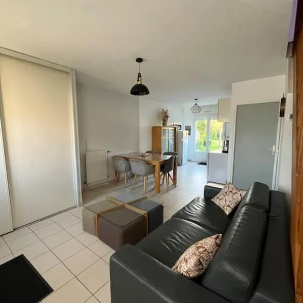 Le petit prince – hotel w mieście Fruges