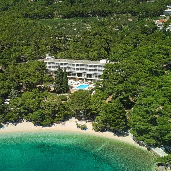 Bluesun Hotel Maestral, מלון בברלה