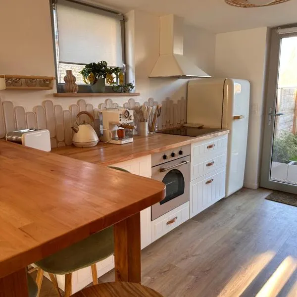 Triplex Le Petit Cocon, hotel in Coulogne