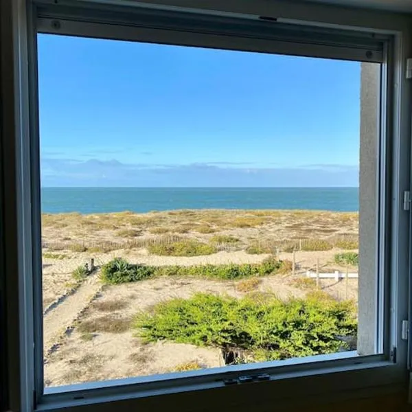 Maison posée sur la plage, hotel v destinácii La Turballe