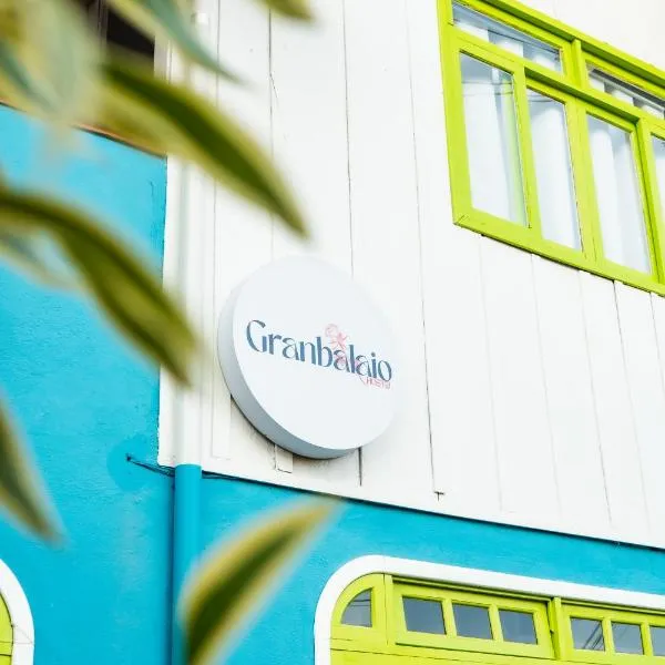 Granbalaio Hostel, hotell sihtkohas Blumenau