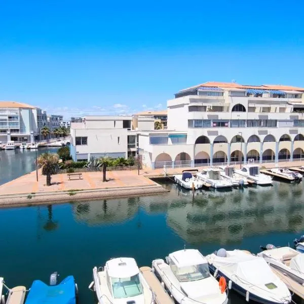 La Perle Marine, Cosy et rénové, 200 m de la plage, 1 chambre, parking et Wifi, hotel in Sète