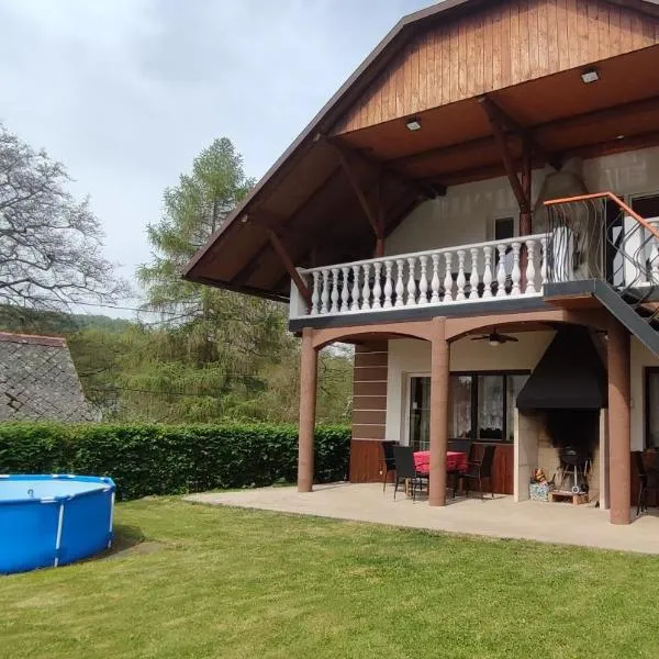 Ubytování u Šveců u Adršpachu, hotel di Jívka