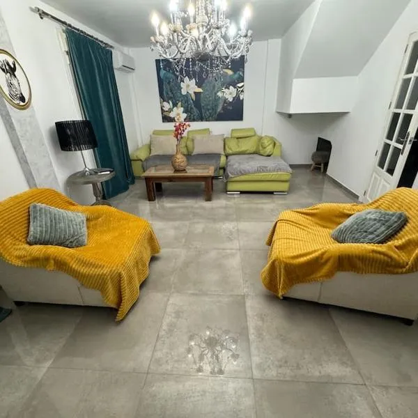 Casa PRECIOSA ideal para familias, hotel v destinaci La Línea de la Concepción