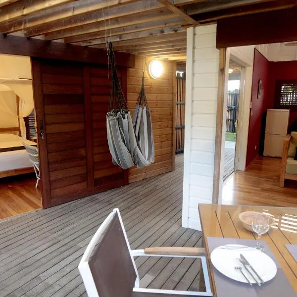 Les Cottages EST et OUEST Coco Cannelle, hotel v destinaci Deshaies