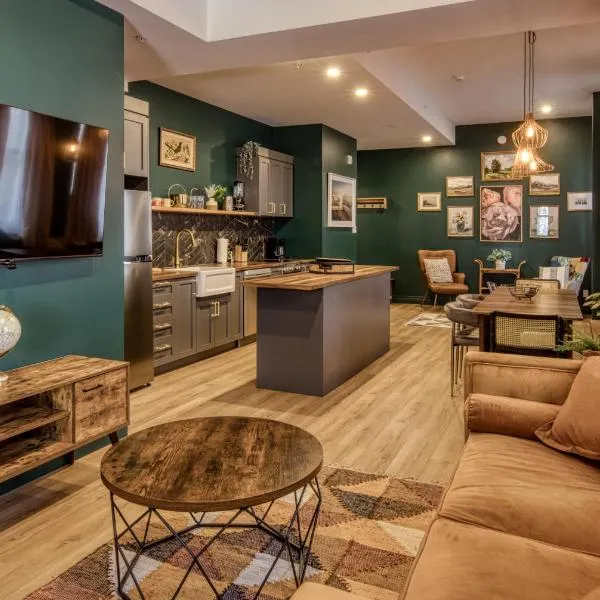 North House - Majestic 3-Bedroom Designer Apartment, hotel a Ciutat de Quebec