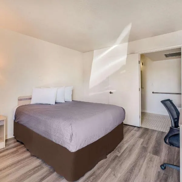 Econo Lodge Stockton near I-5 Fairgrounds, hotel in Stockton