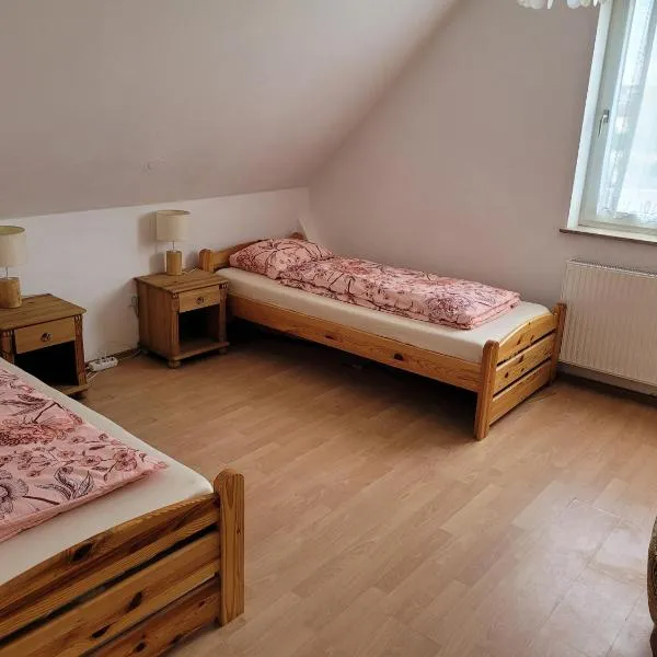 Obere Etage des Hauses, hotel v destinaci Enns