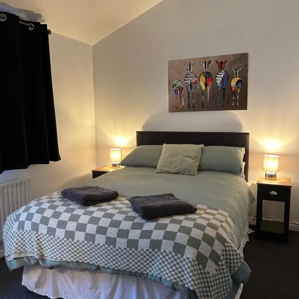 Central Town House, Moville, hotel v destinaci Moville