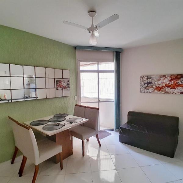2 quartos com suíte, wi-fi, garagem, pertinho da Praia do Morro