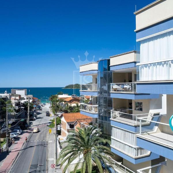 A47 -Águas Azuis 302 bl 01 - Apartamento no centro de Bombinhas - 3 suítes - Jacuzzi