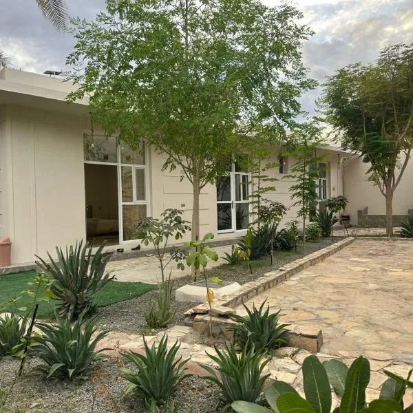 AL- aqyr Rest Garden أستراحة حارة العقر, hotel v destinaci Nazvá