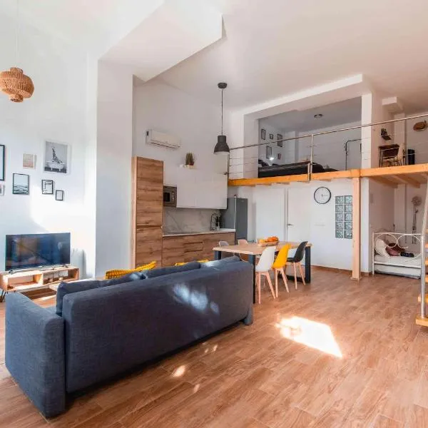 LETSMALAGA - Duplex en el centro con jacuzzi, מלון במאלגה