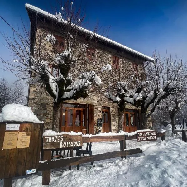 Gite de la Martinette, hotel v destinaci La Ferrière