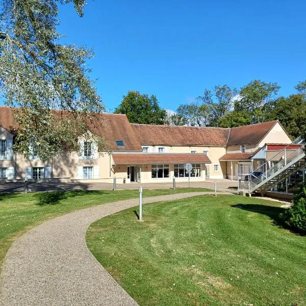 Logis Hôtel Restaurant Le Moulin de la Coudre, hotel v destinaci Venoy