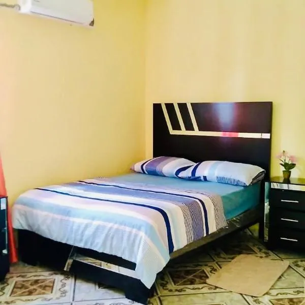 Guest House A&H, hotel v destinaci Boca Chica