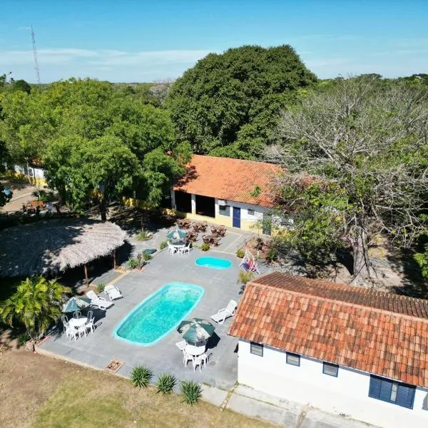 Pousada & Camping Santa Clara, hotel en Santa Helena